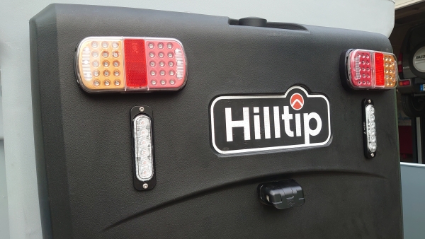 HILLTIP hopperspreader IceStriker 900AM with 900 Liter Volume in grey